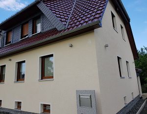 Fassade Leutersdorf mit Wärmedämmung