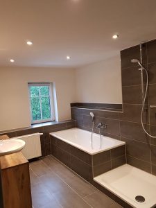 Innenausbau Ebersbach Badfliesen